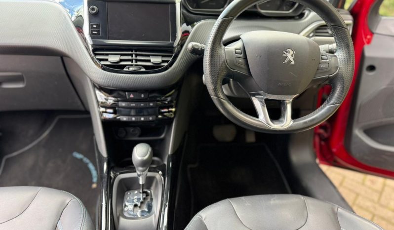 
								Peugeot 2008 full									