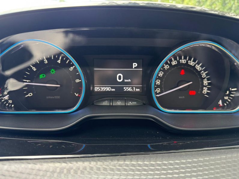 
								Peugeot 2008 full									