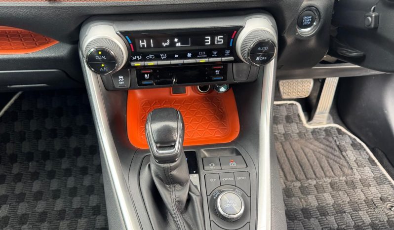 
								Toyota Rav4 Adventure full									