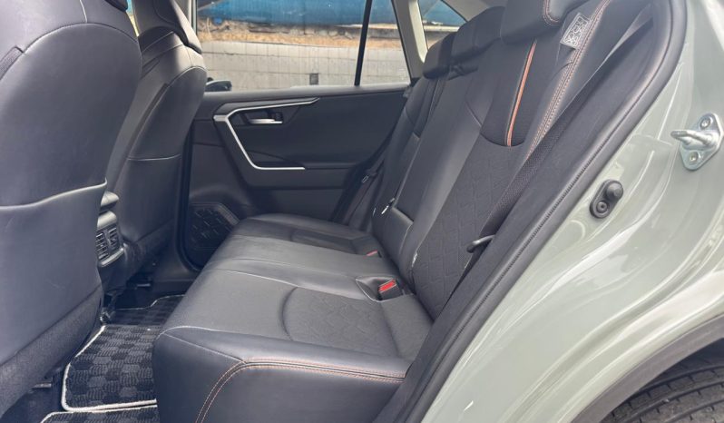 
								Toyota Rav4 Adventure full									
