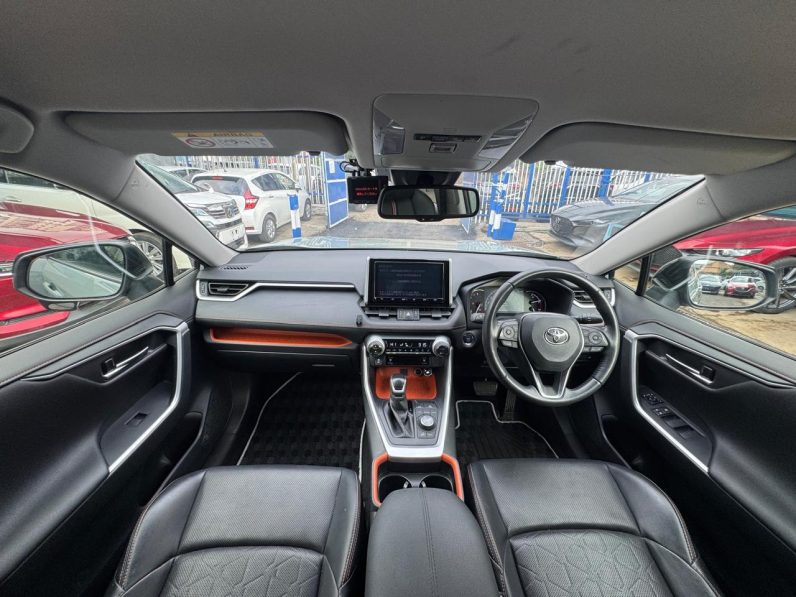 
								Toyota Rav4 Adventure full									