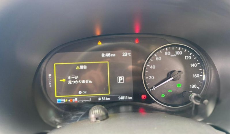 
								Nissan Kicks E-Power full									