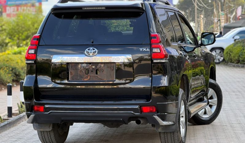 
								Toyota Land Cruiser Prado full									