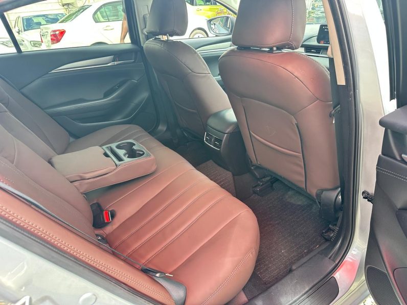 
								Mazda 6 full									