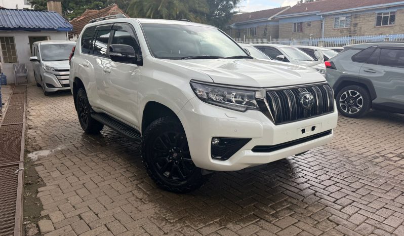 
								Toyota Land Cruiser Prado TXL full									