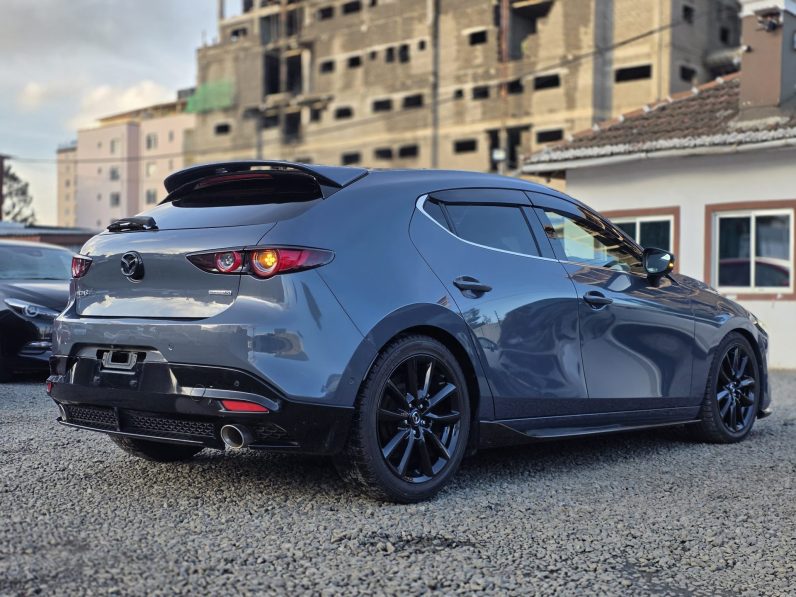 
								Mazda 3 full									