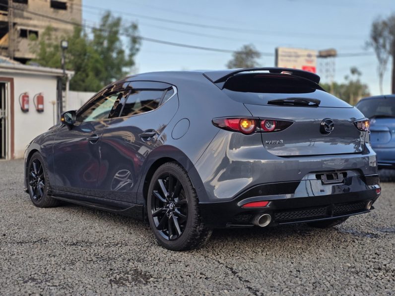 
								Mazda 3 full									