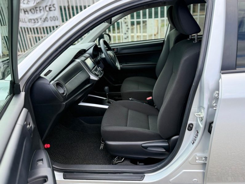 
								Toyota fielder full									
