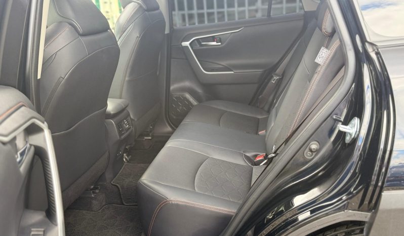 
								Toyota Rav4 adventure full									