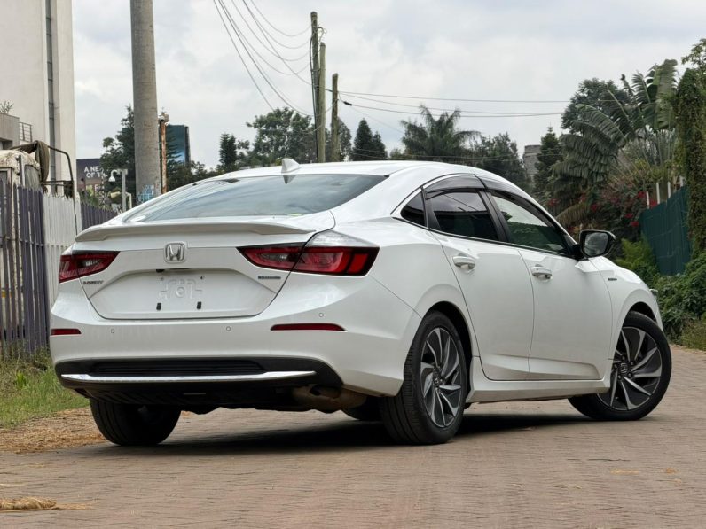 
								Honda Insight full									