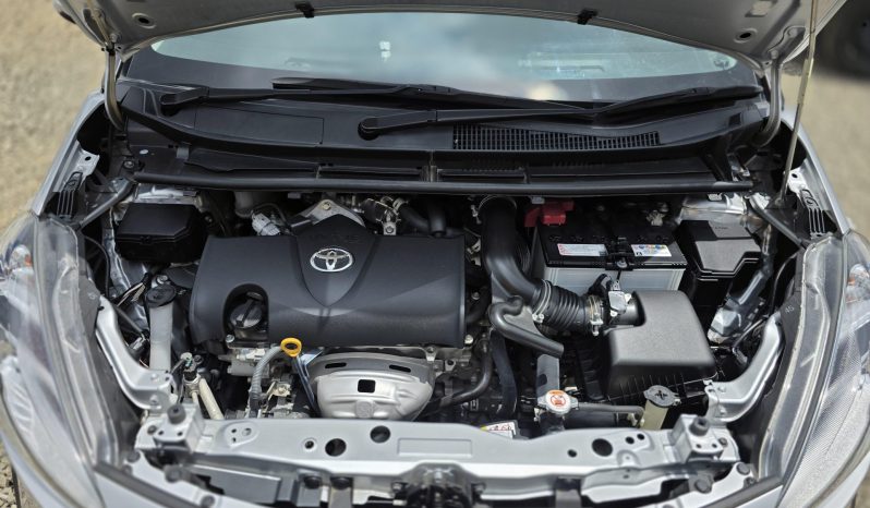 
								Toyota sienta full									
