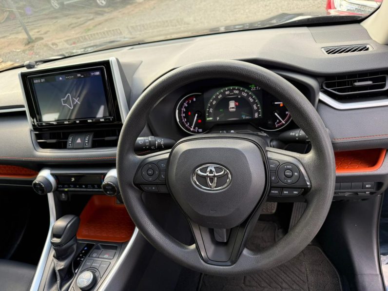 
								Toyota Rav4 adventure full									