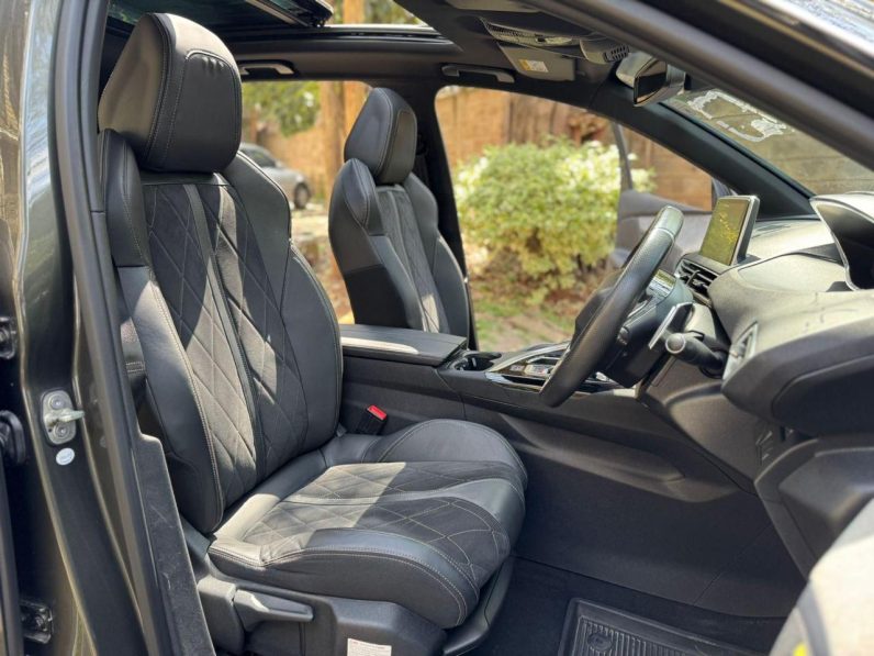 
								Peugeot 3008 GT-LINE full									