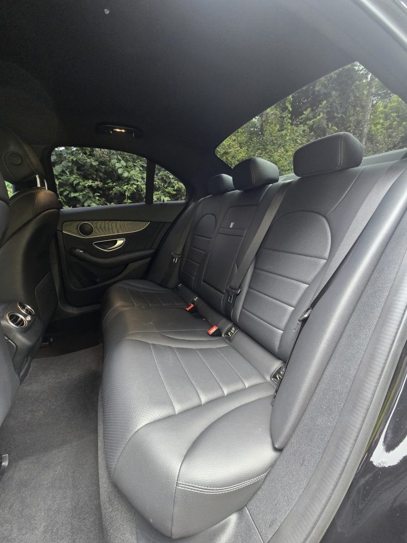 
								Mercedes-Benz C200 full									