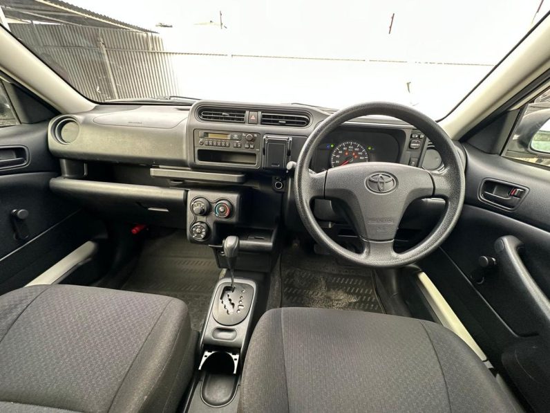 
								Toyota probox full									