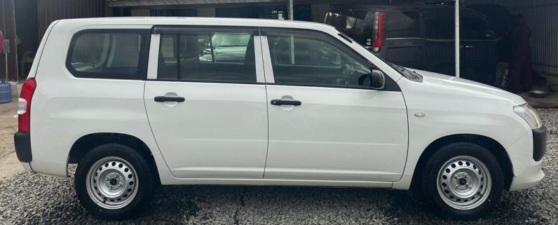 
								Toyota probox full									
