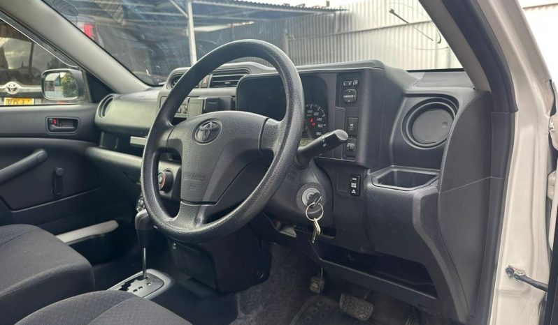 
								Toyota probox full									
