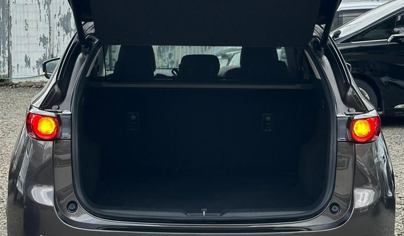 
								Mazda CX-5 full									