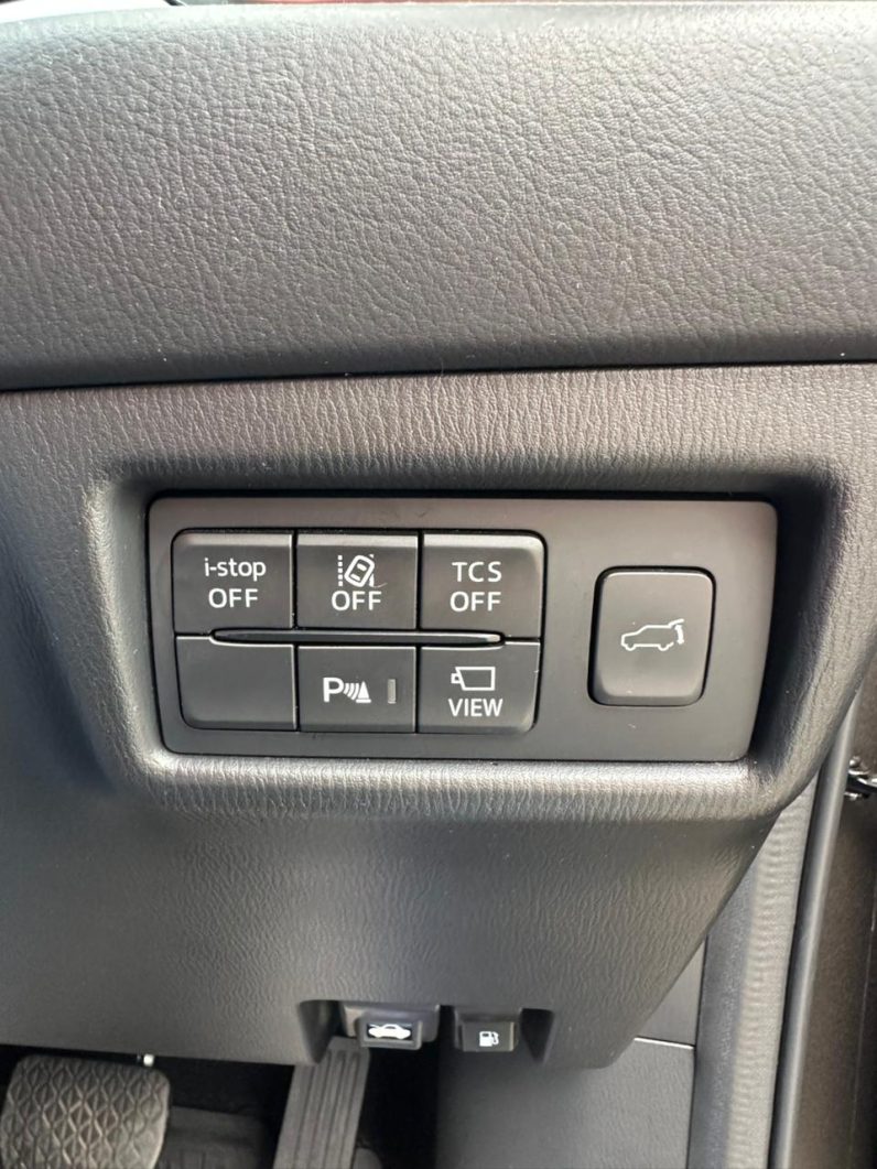 
								Mazda CX-5 full									