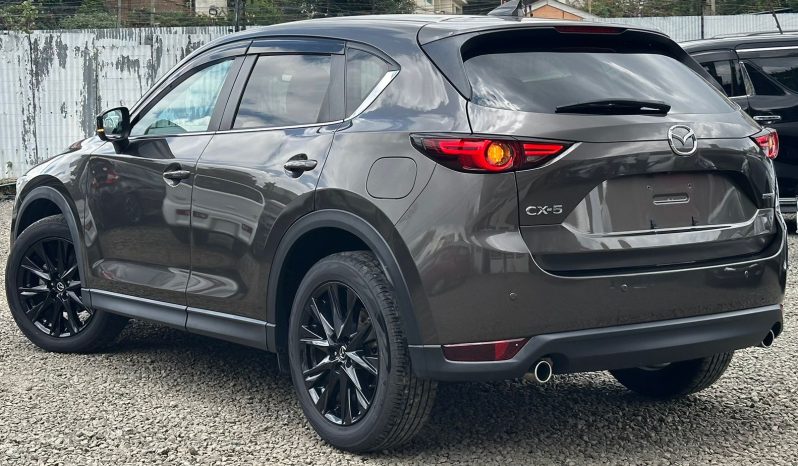 
								Mazda CX-5 full									