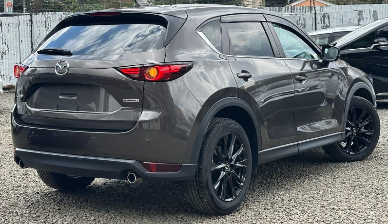 
								Mazda CX-5 full									