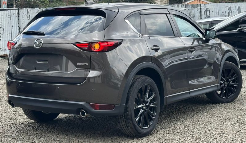 
								Mazda CX-5 full									