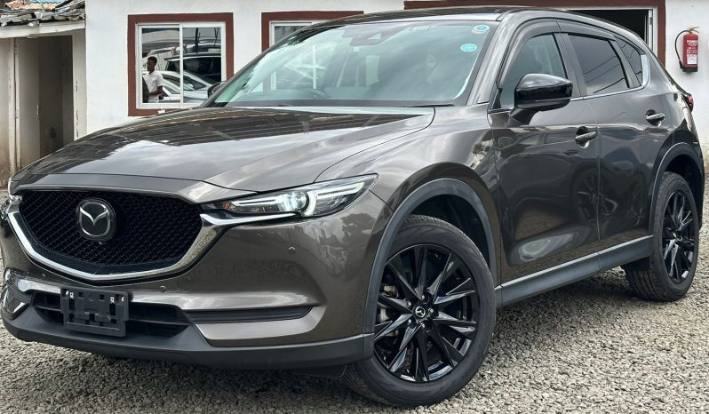 
								Mazda CX-5 full									