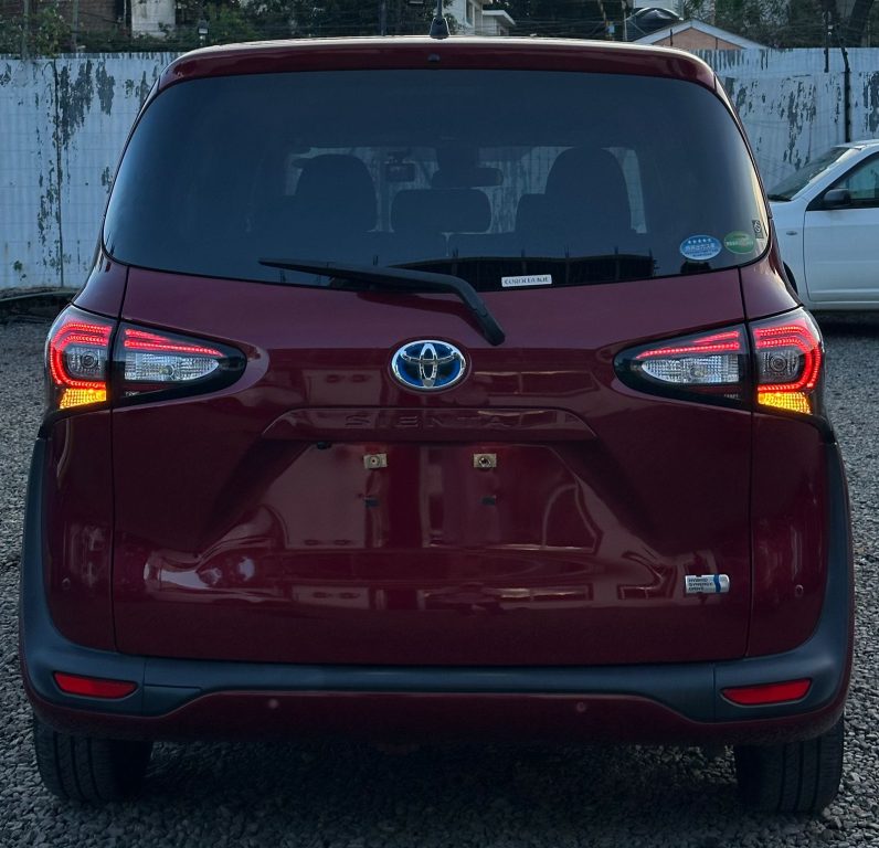 
								Toyota sienta full									
