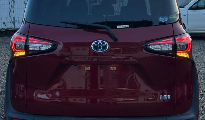
								Toyota sienta full									