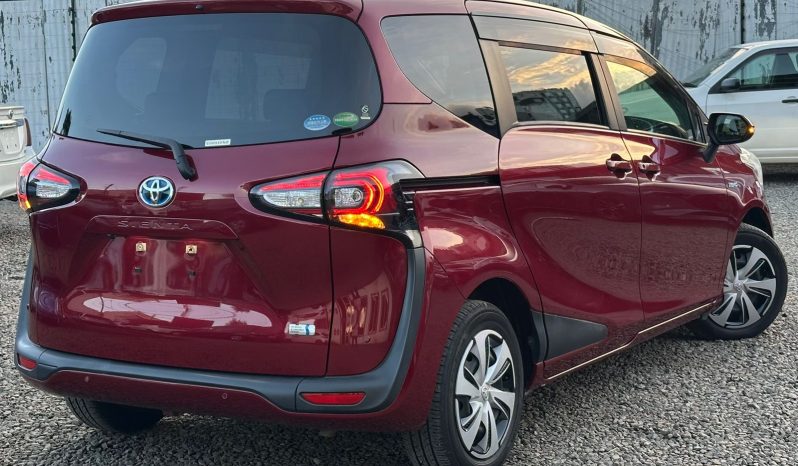 
								Toyota sienta full									