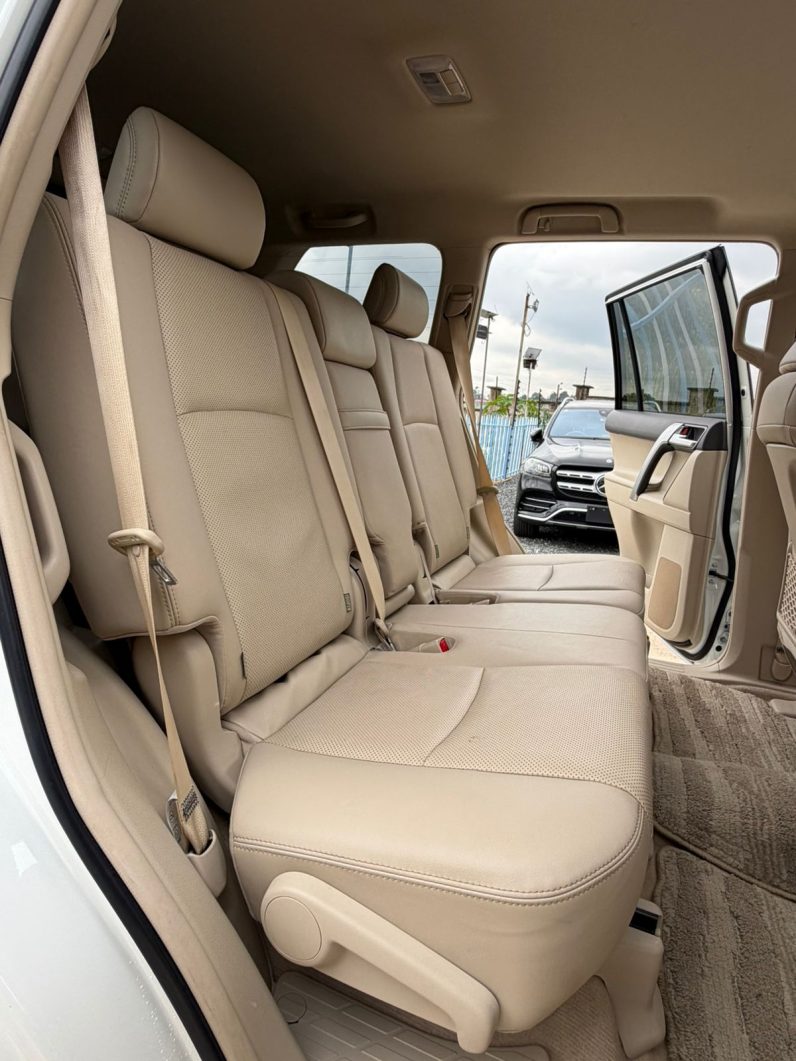 
								Land cruiser prado TZG full									