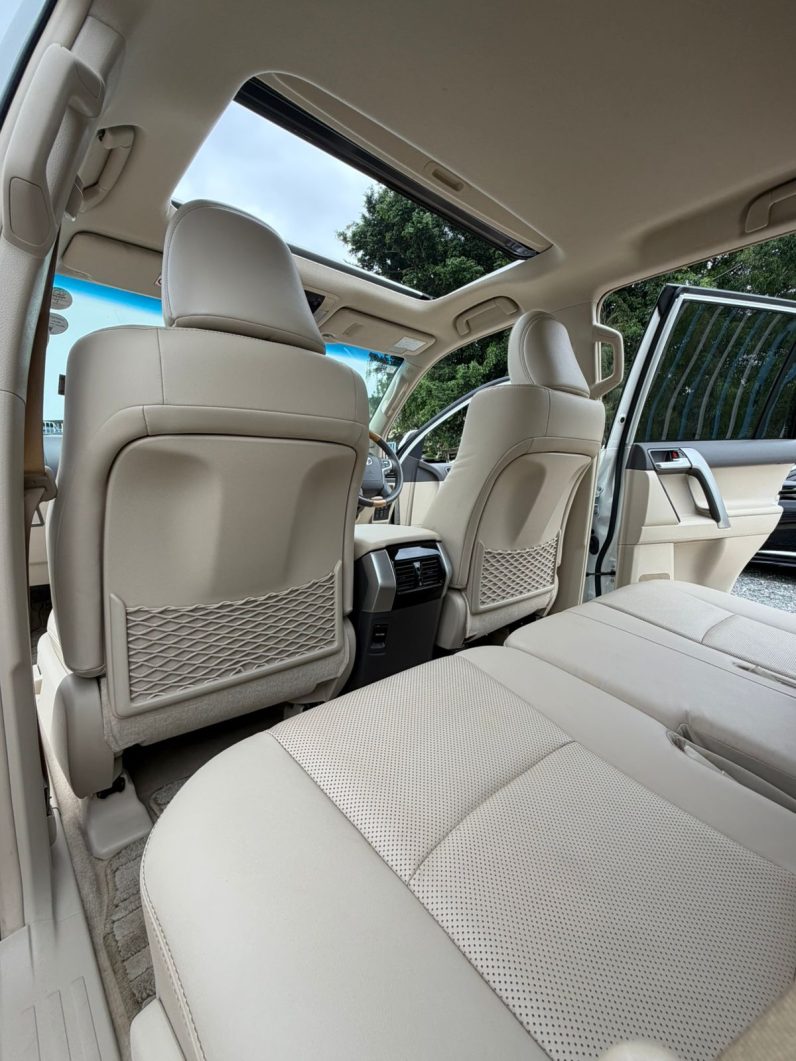 
								Land cruiser prado TZG full									