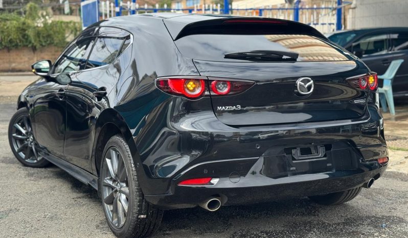 
								Mazda 3 full									