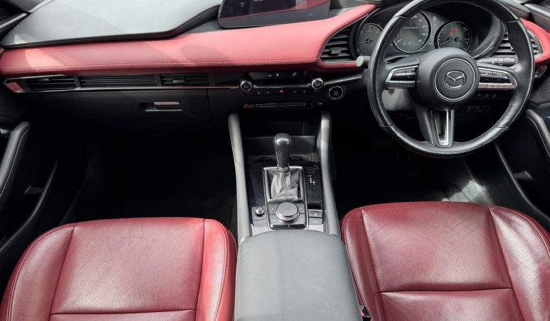 
								Mazda 3 full									