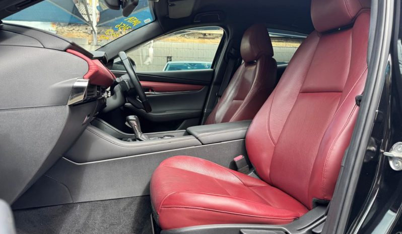 
								Mazda 3 full									