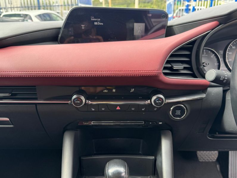
								Mazda 3 full									