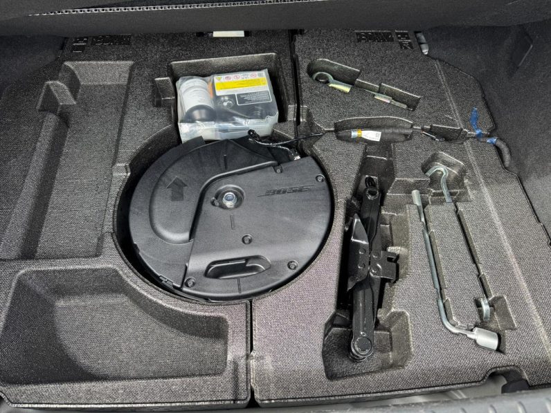 
								Mazda 3 full									