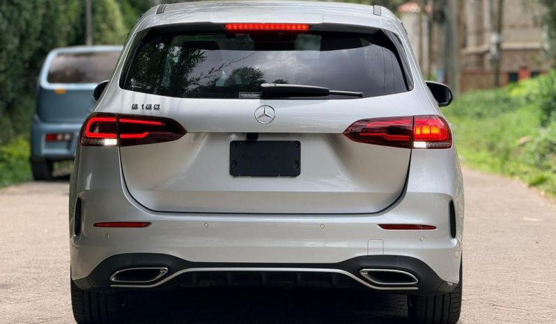 
								Mercedes Benz B180 full									