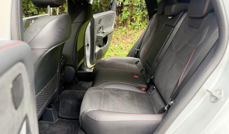 
								Mercedes Benz B180 full									