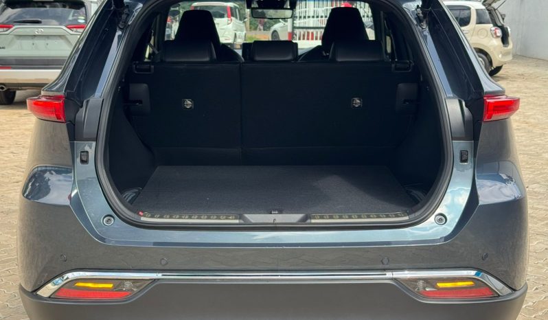 
								Toyota Harrier full									