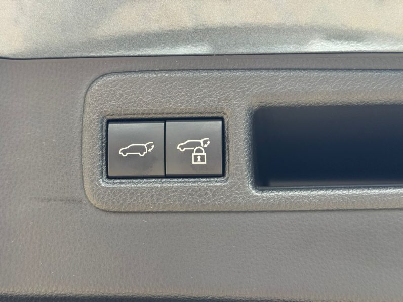 
								Toyota Harrier full									
