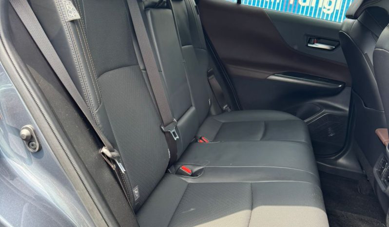 
								Toyota Harrier full									