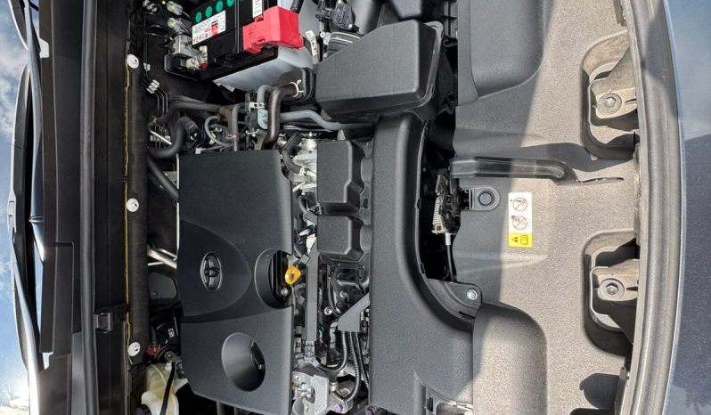 
								Toyota Harrier full									