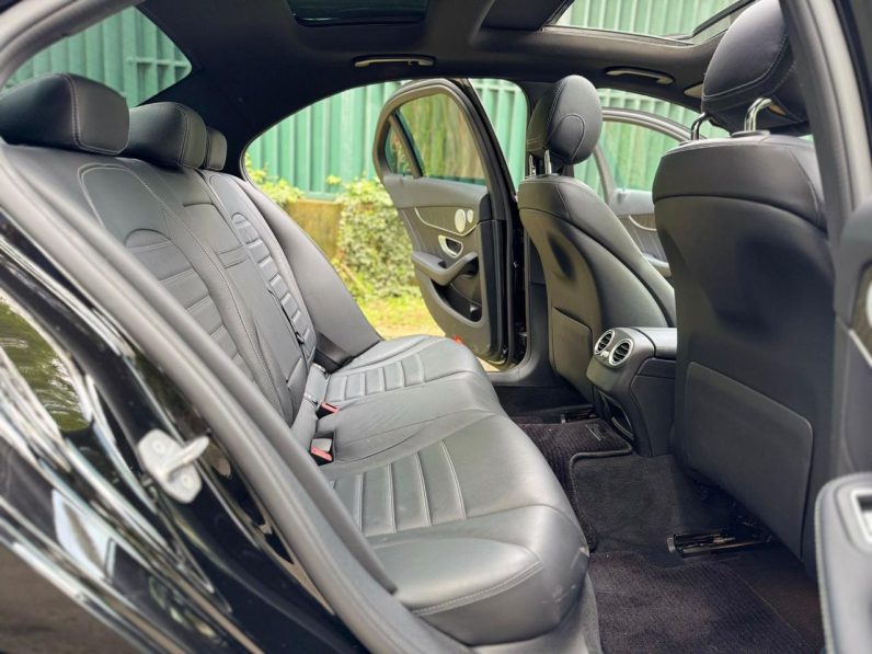 
								Mercedes-Benz C200 full									