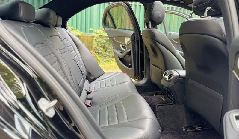 
								Mercedes-Benz C200 full									