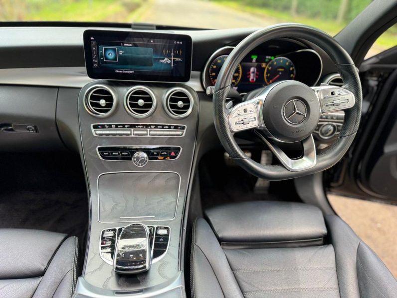 
								Mercedes-Benz C200 full									