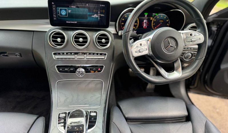 
								Mercedes-Benz C200 full									