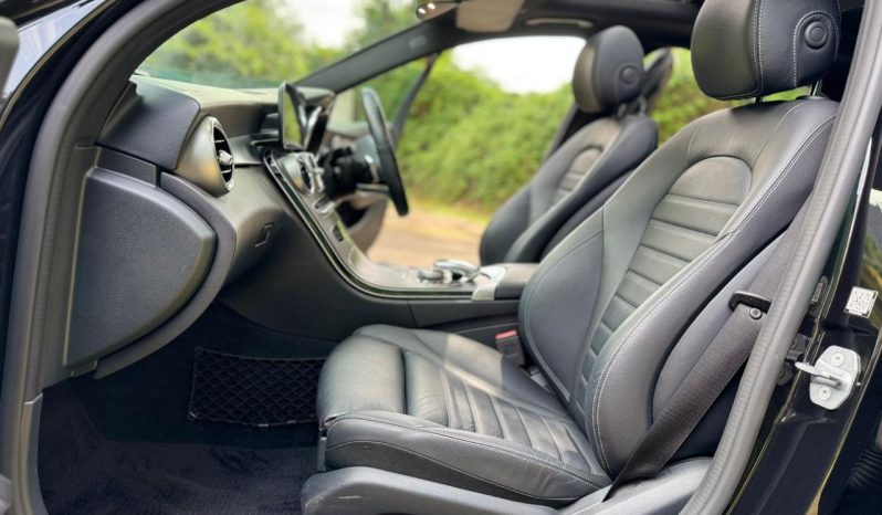 
								Mercedes-Benz C200 full									