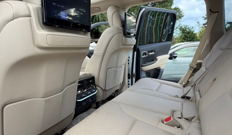 
								Toyota Land Cruiser  LC300 ZX full									