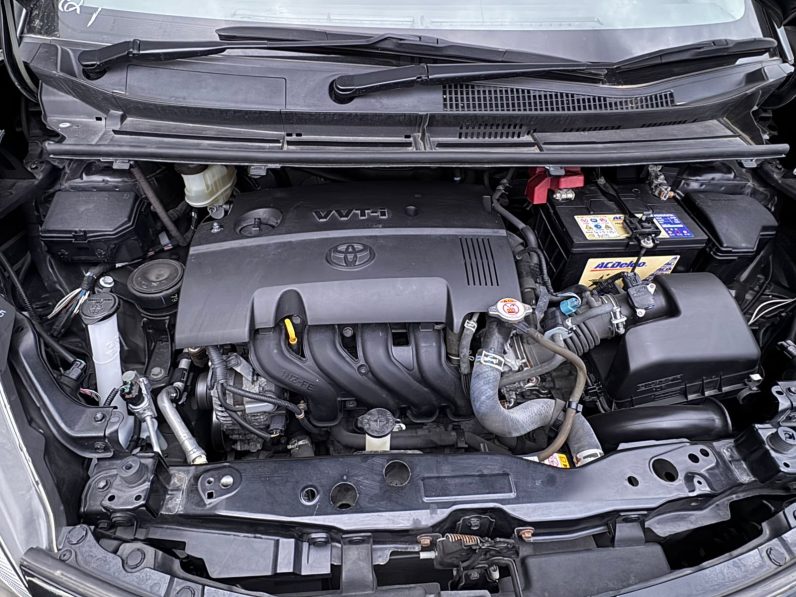 
								Toyota Sienta full									